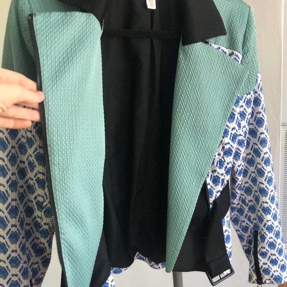 Blue & green patterned jacket - Picture 7 of 8
